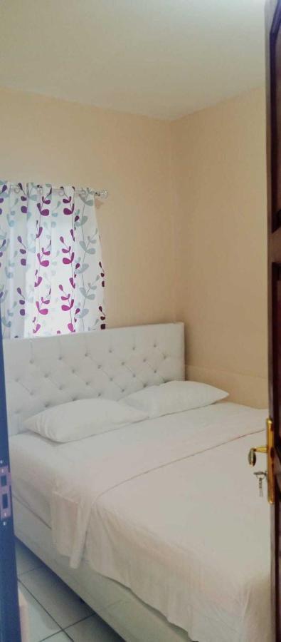 Express O 91843 Bbs Villa Ciater Bandung Esterno foto